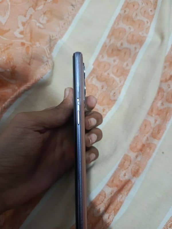 One plus 9 5g Whatsapp 03254064181 3