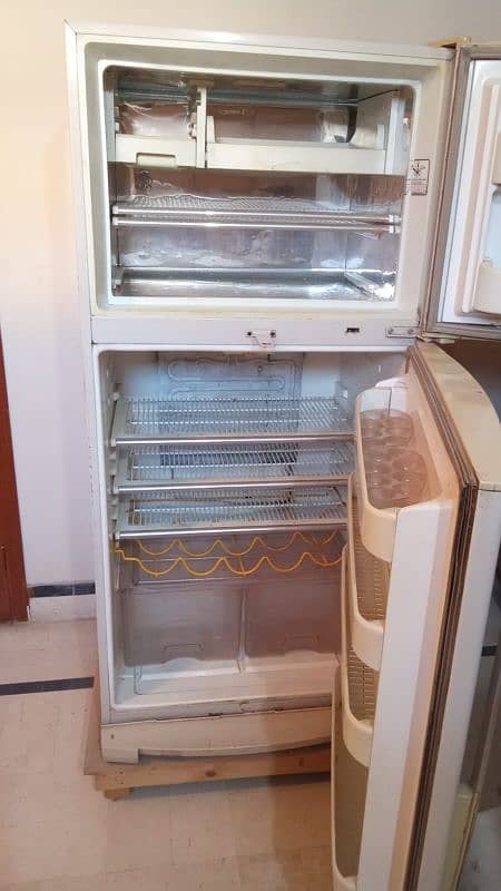 Dawlance family fridge for sale 2