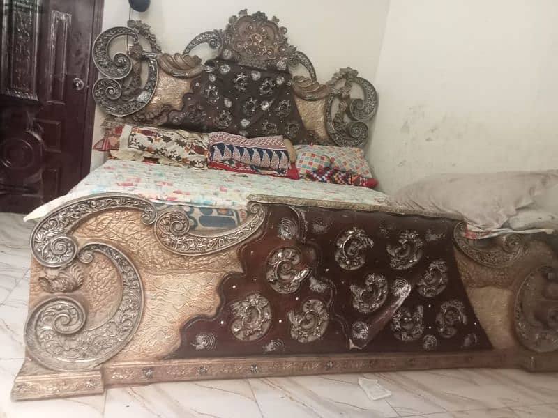 King size Bed without mattress Bht heavy bana hua h 2