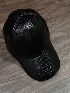 Black Croc-Texture Leather Cap – Premium Streetwear