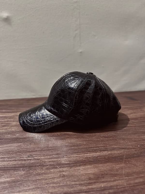 Black Croc-Texture Leather Cap – Premium Streetwear 2