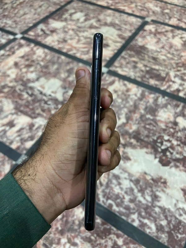 One plus 7 pro shaded 8GB 256GB dual sim Pta approved 1