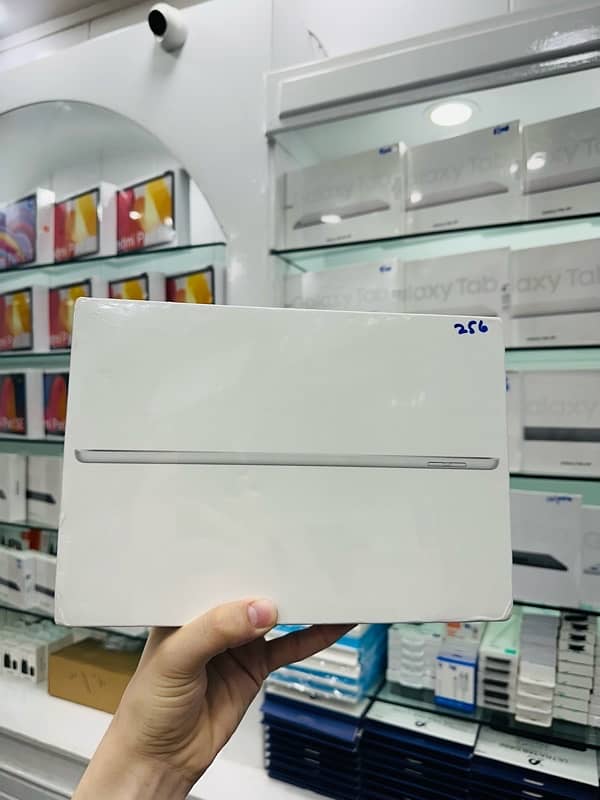 IPAD 9th Gen 256GB Silver 0