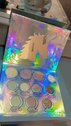 unicorn glitter/highlighter palette