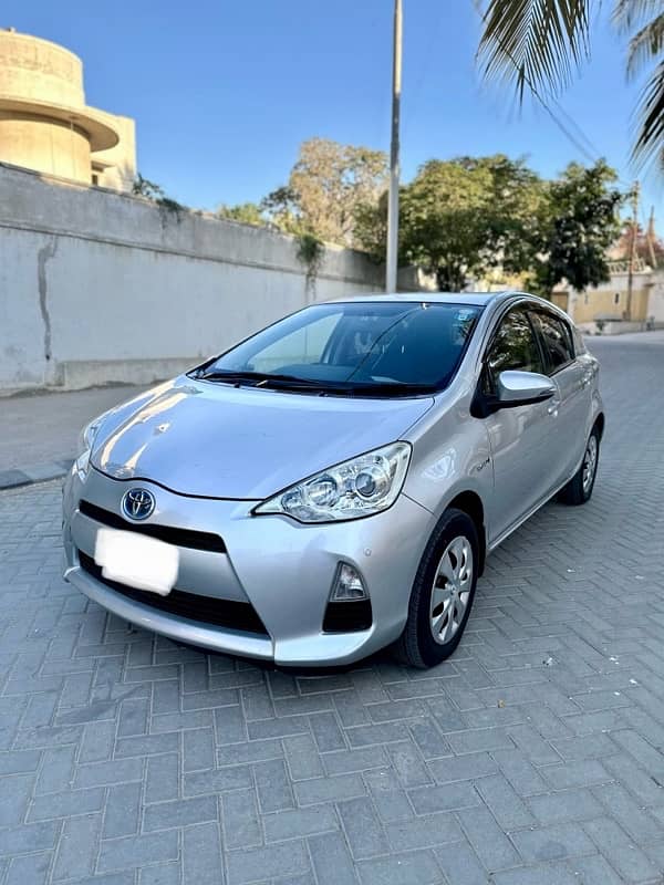 Toyota Aqua 2014 S FULL ORIGNAL 2