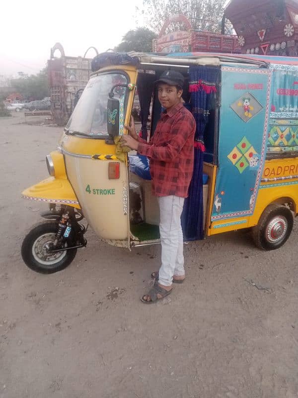 Tez Raftar double seater Riksha for sale 1