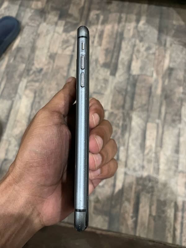 i phone 11 factory unlock pta approved 128gb 4