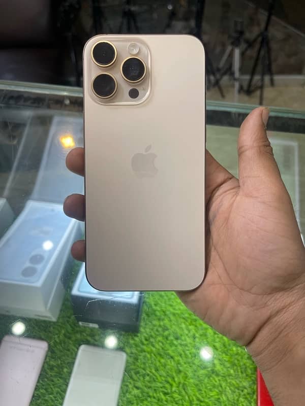 Iphone 16 pro max desert titanium 2