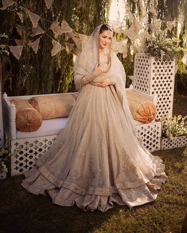 faiza saqlain bridal dress 1