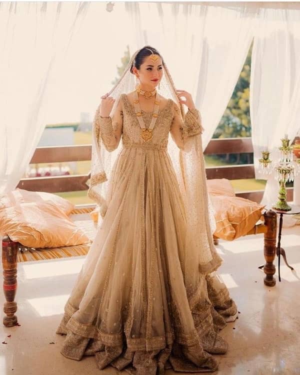 faiza saqlain bridal dress 2