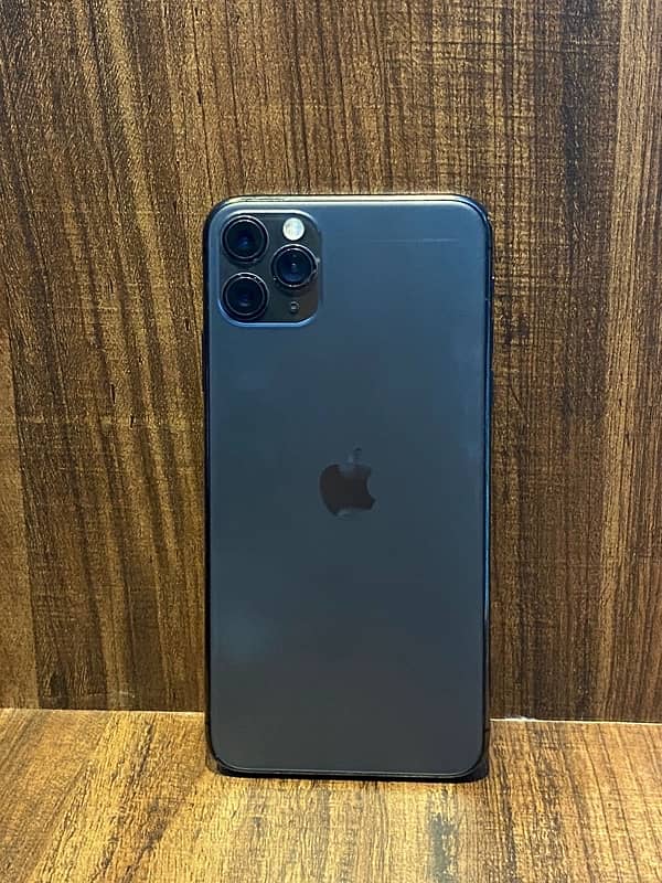 iphone 11 pro max 256Gb pta approved 1