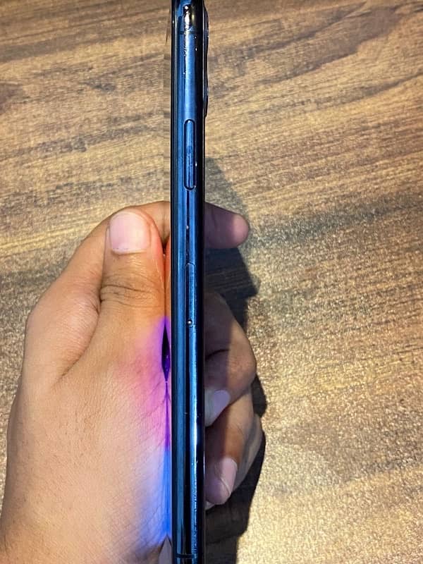 iphone 11 pro max 256Gb pta approved 7