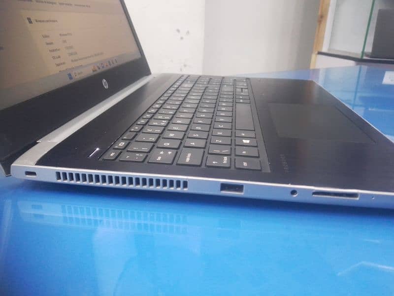 hp probook 450 G5 core i5 8th gen 8gb ddr4 ram 256 ssd 6