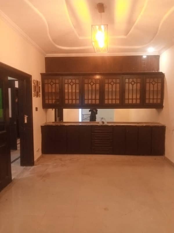 12 MARLA HOUSE AVAILABLE FOR RENT IN JOHAR TOWN PHASE 1 BLOCK F2 2