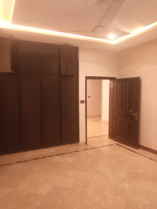 12 MARLA HOUSE AVAILABLE FOR RENT IN JOHAR TOWN PHASE 1 BLOCK F2 11