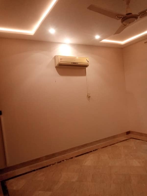 12 MARLA HOUSE AVAILABLE FOR RENT IN JOHAR TOWN PHASE 1 BLOCK F2 15