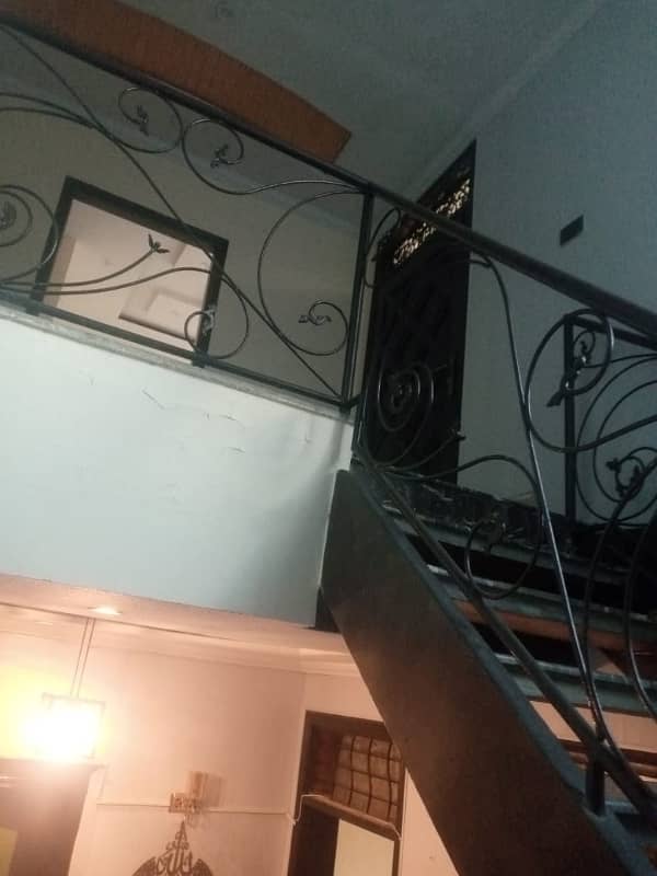 12 MARLA HOUSE AVAILABLE FOR RENT IN JOHAR TOWN PHASE 1 BLOCK F2 17