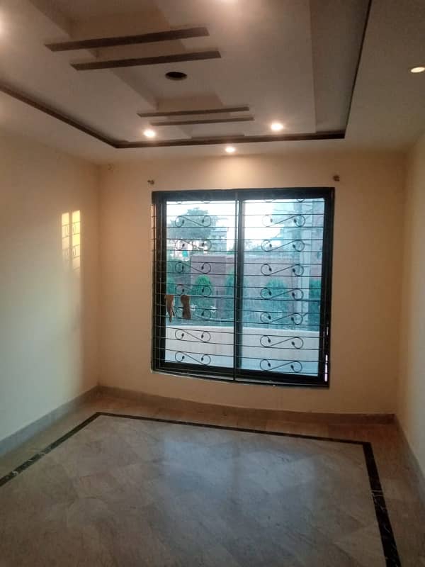 12 MARLA HOUSE AVAILABLE FOR RENT IN JOHAR TOWN PHASE 1 BLOCK F2 23