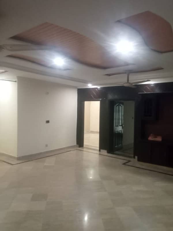 12 MARLA HOUSE AVAILABLE FOR RENT IN JOHAR TOWN PHASE 1 BLOCK F2 27