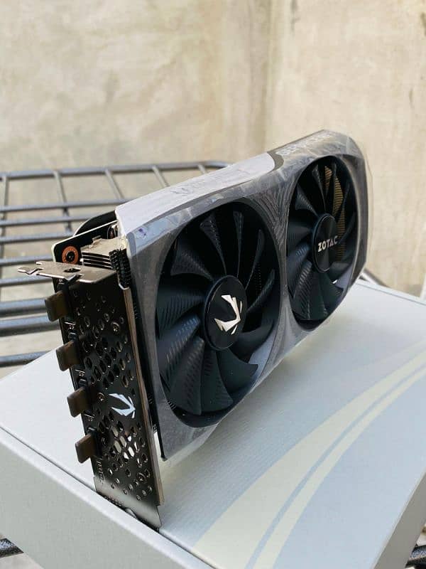 Zotac Twin Edge RTX 4060Ti (Box Open) 7