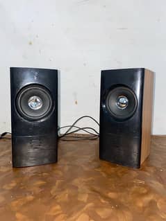 speakers