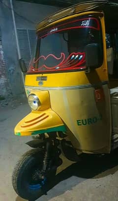 CNG Rickshaw