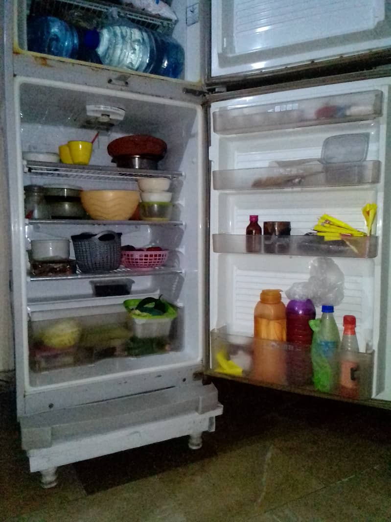 Dawlance fridge for sell 5