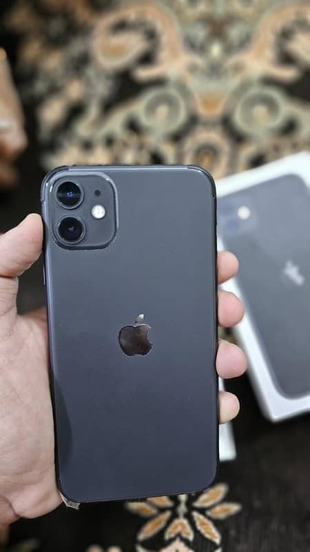 IPHONE 11 FACTORY UNLOCK NON PTA WITH BOX 10/10 0