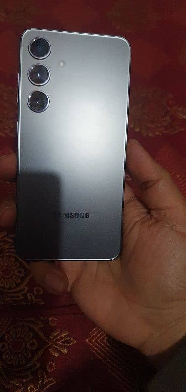 Samsung S24 brand new 10