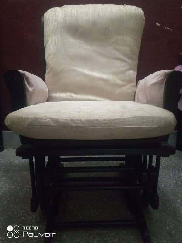 foreign rocking chair 4