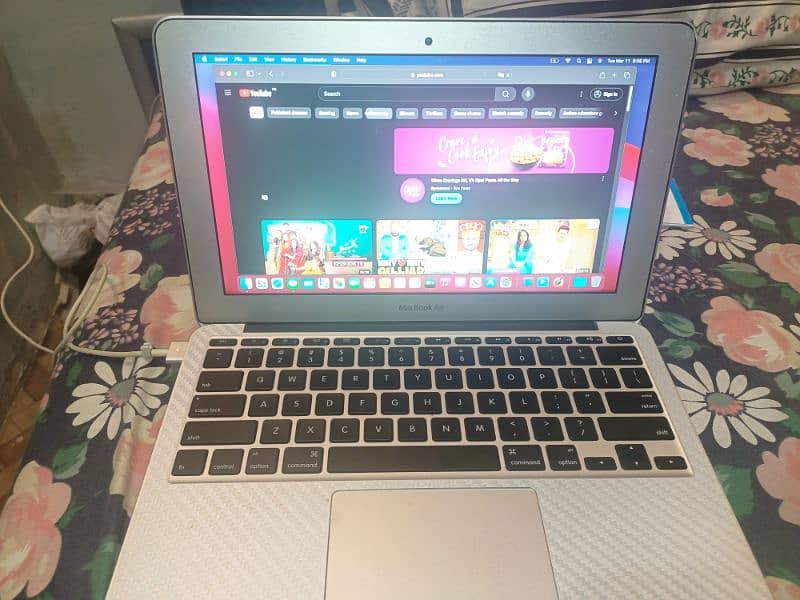 MacBook i5 core 3