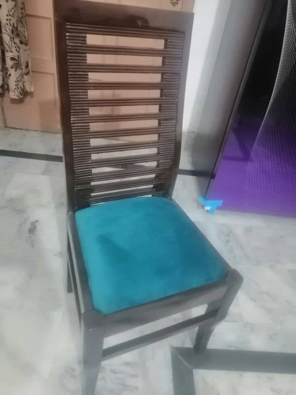 Dining Table with 6 Chairs 5