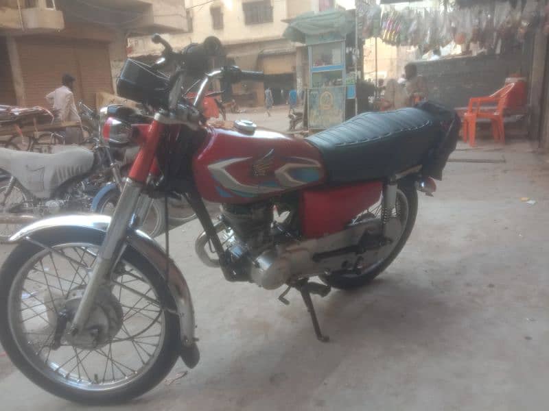 Honda 125cc (2009) Cplc clear Paper clear book & owner nic available 2