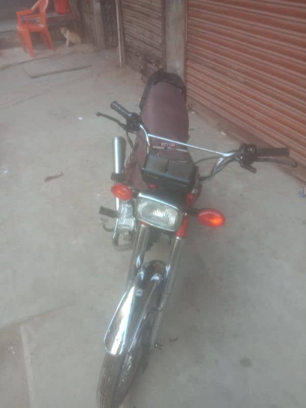 Honda 125cc (2009) Cplc clear Paper clear book & owner nic available 8