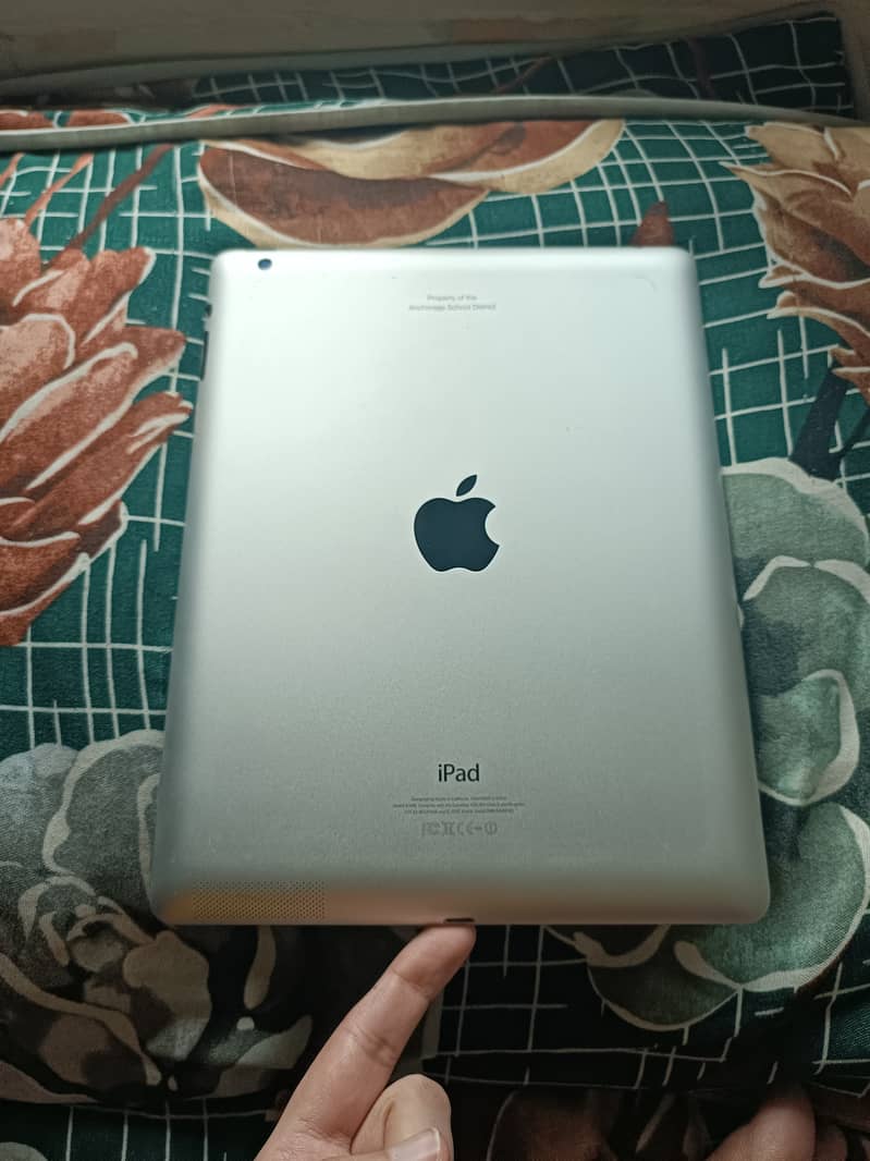 iPad 4th Generation 3