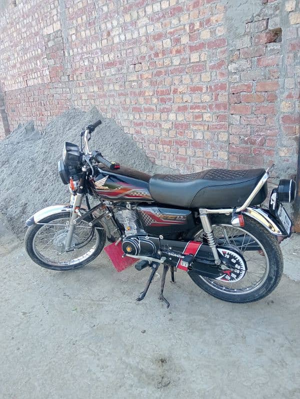 Honda 125 urgent sale 4