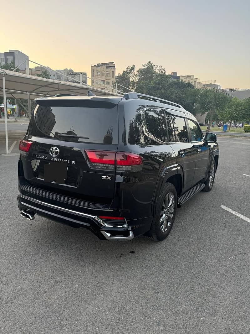 Toyota Land Cruiser 2021 8