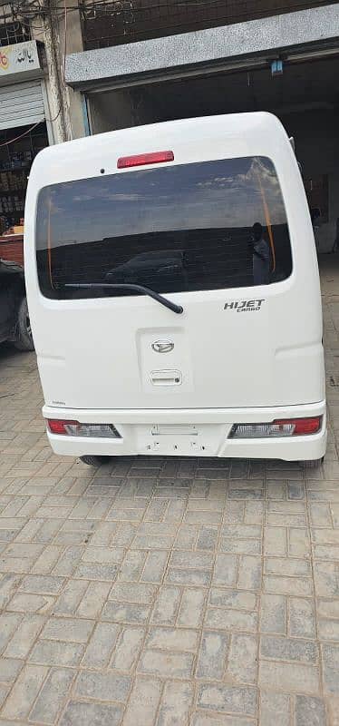 Daihatsu Hijet 2019 1
