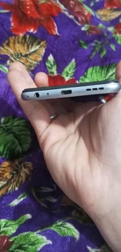 vivo y20 4/64 pta approved ha condition 10/9