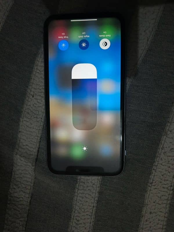 iphone 11 64GB Jv 4