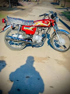 Honda 125 full ok ha 24/25 ha letter kata hua hai 03117092215