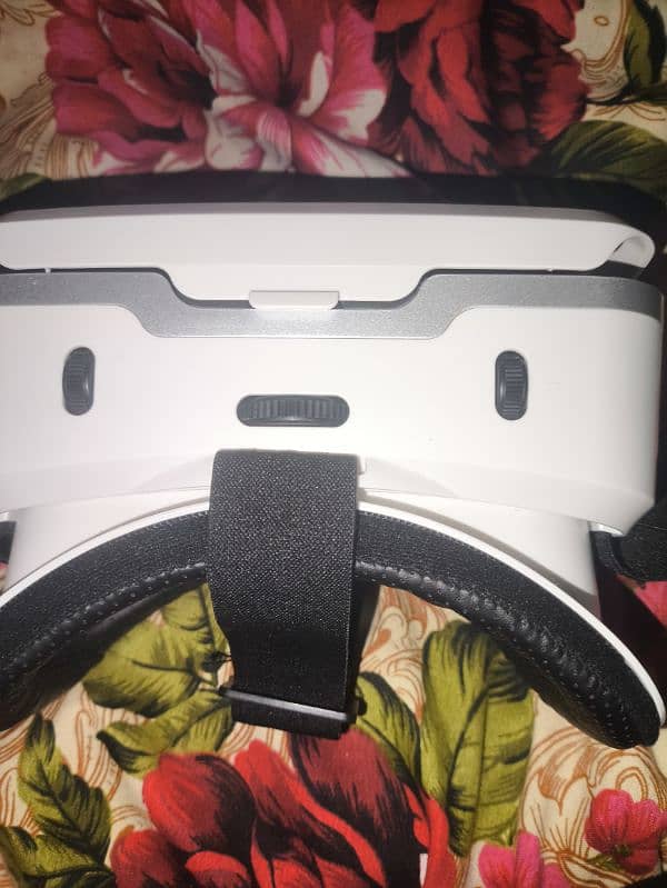 Shinecon VR Headset 4