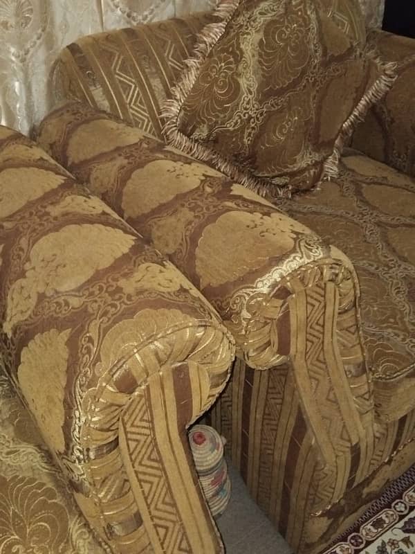 sofa for sale 0