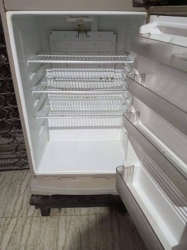 Dawlance refrigerator 3