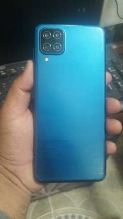 samsung a12  ram 4 gb rom 128