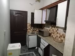 4 MARLA INDEPENDENT HOUSE AVAILABLE FOR RENT IN MILITARY ACCOUNTS SOCIETY COLLAGE ROAD LAHORE