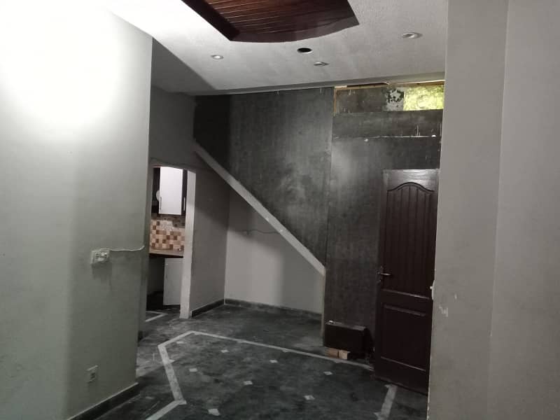 4 MARLA INDEPENDENT HOUSE AVAILABLE FOR RENT IN MILITARY ACCOUNTS SOCIETY COLLAGE ROAD LAHORE 5