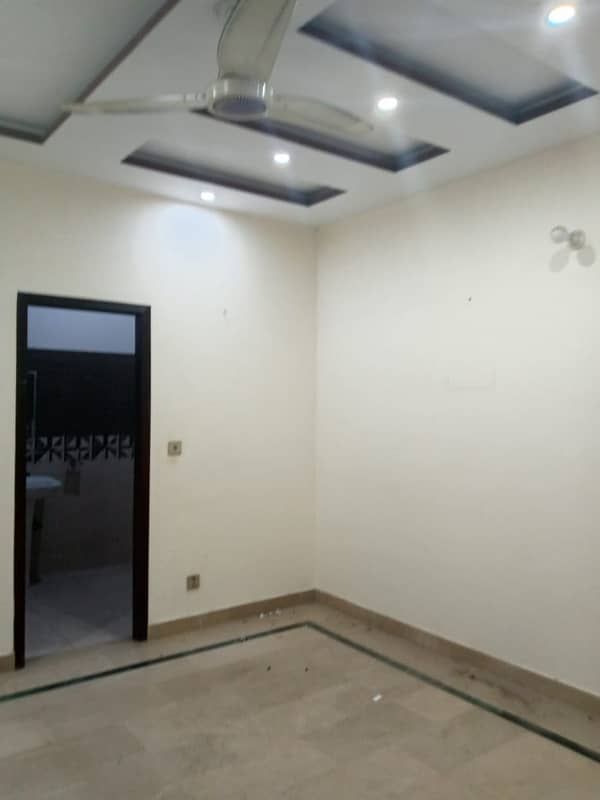 4 MARLA INDEPENDENT HOUSE AVAILABLE FOR RENT IN MILITARY ACCOUNTS SOCIETY COLLAGE ROAD LAHORE 9