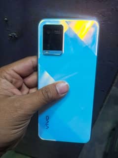 vivo y21 64gb4gb original mobile condition 10/9 only mobile