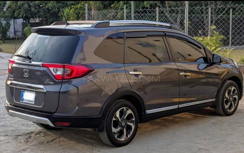 Honda BR-V 2018 "s" 3